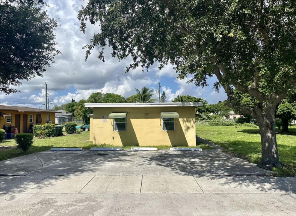 En Renta: $2,300 (2 camas, 1 baños, 600 Pies cuadrados)