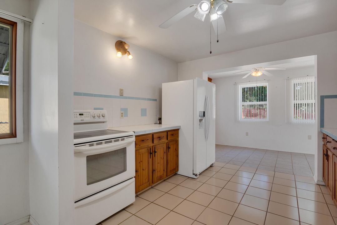 For Sale: $248,000 (2 beds, 1 baths, 785 Square Feet)