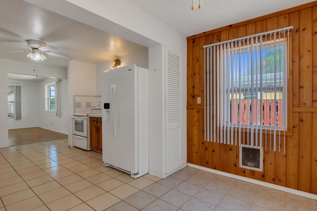 For Sale: $248,000 (2 beds, 1 baths, 785 Square Feet)