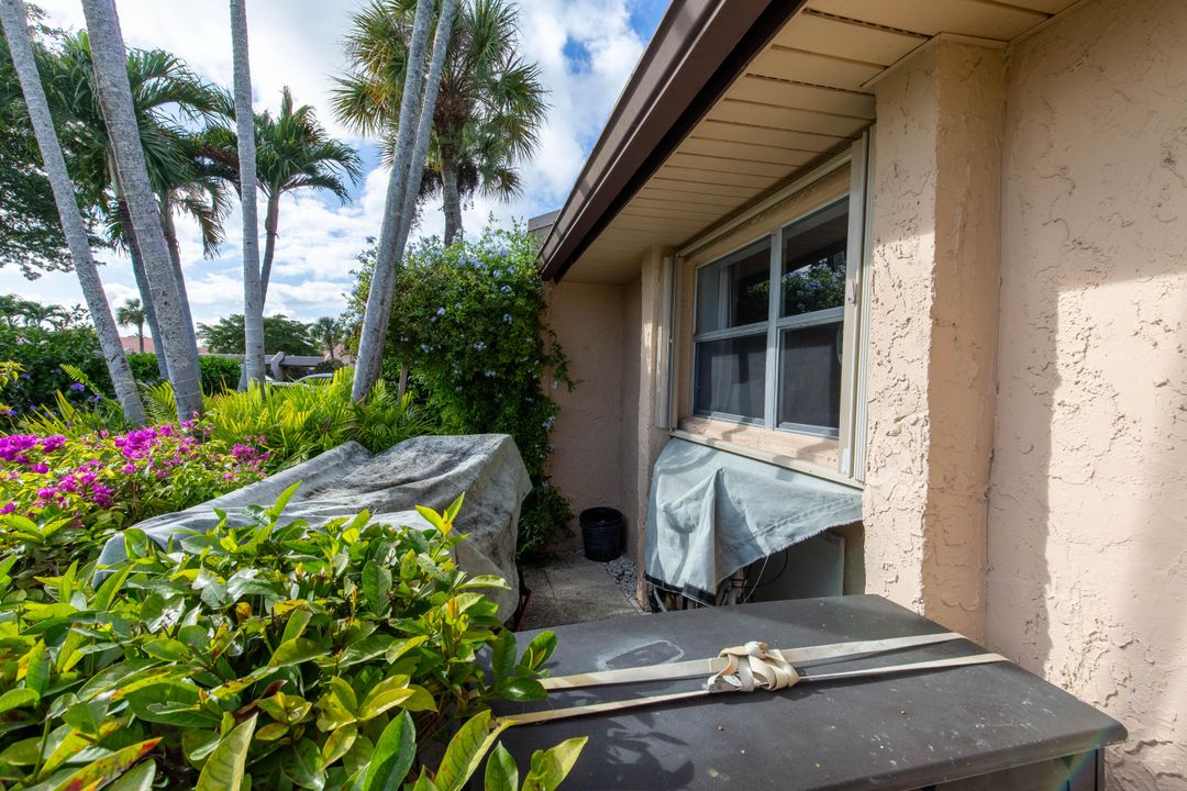 На продажу: $235,000 (2 спален, 2 ванн, 1197 Квадратных фут)