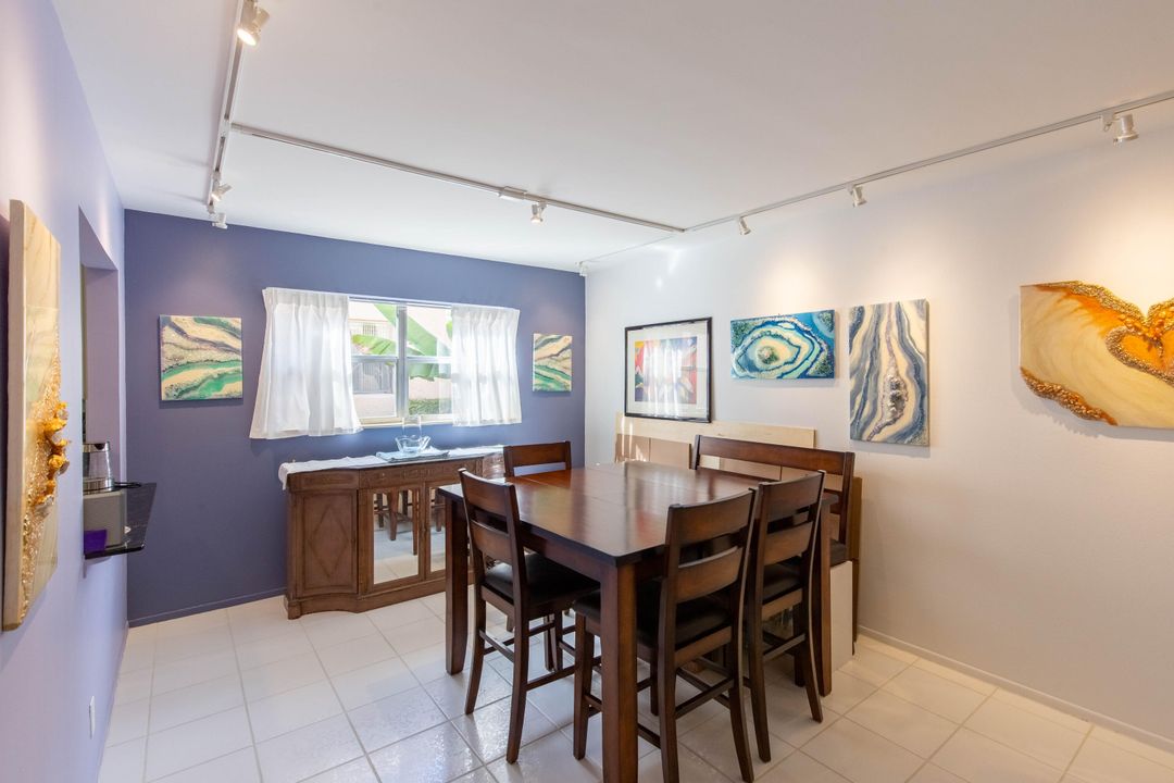 На продажу: $235,000 (2 спален, 2 ванн, 1197 Квадратных фут)