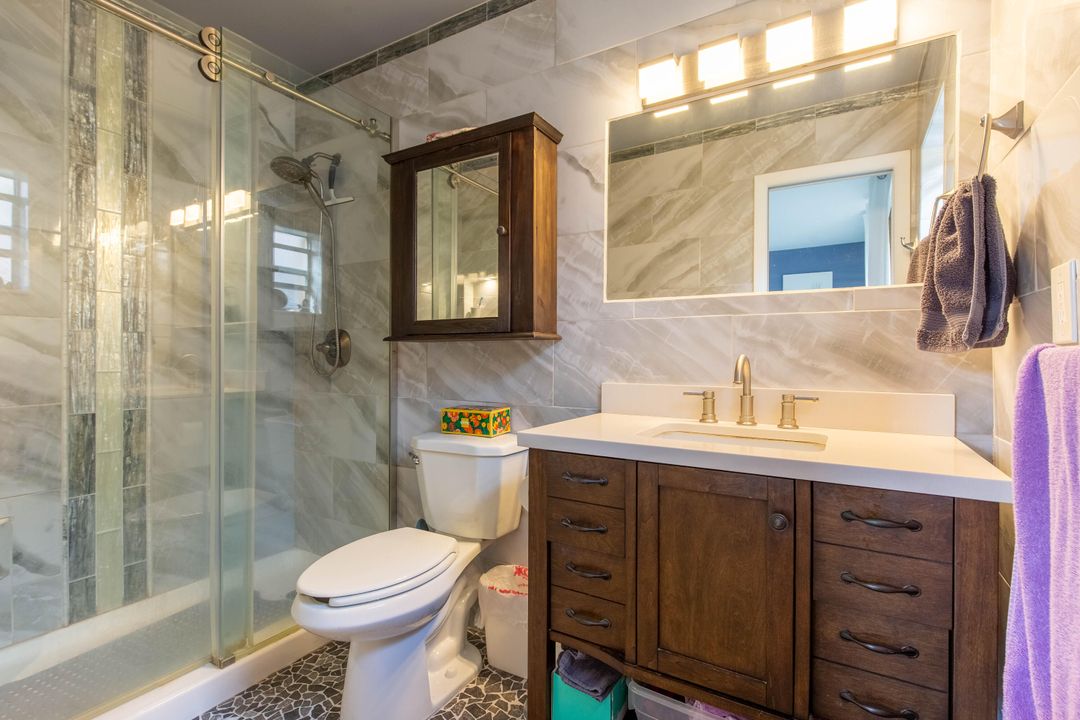 На продажу: $235,000 (2 спален, 2 ванн, 1197 Квадратных фут)