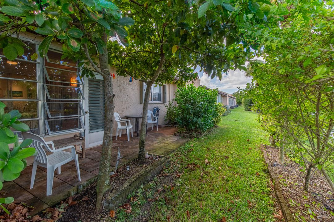 На продажу: $235,000 (2 спален, 2 ванн, 1197 Квадратных фут)