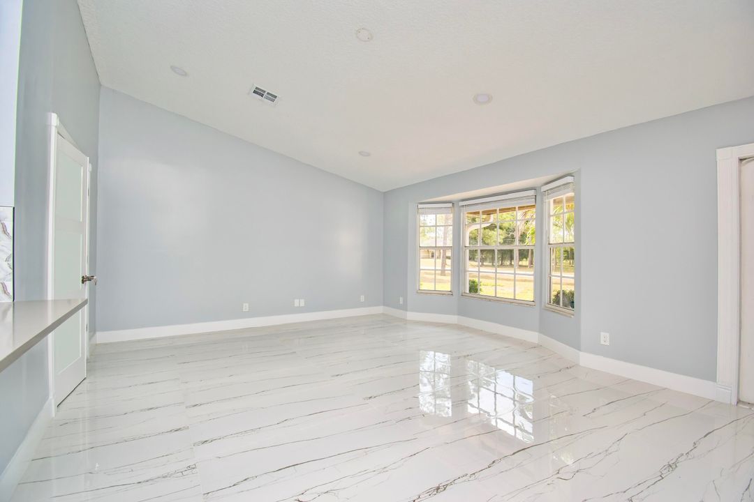 For Rent: $3,850 (3 beds, 2 baths, 2150 Square Feet)