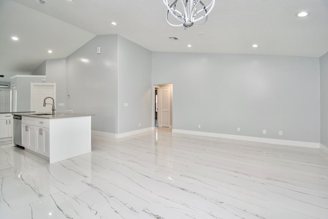 For Rent: $3,850 (3 beds, 2 baths, 2150 Square Feet)