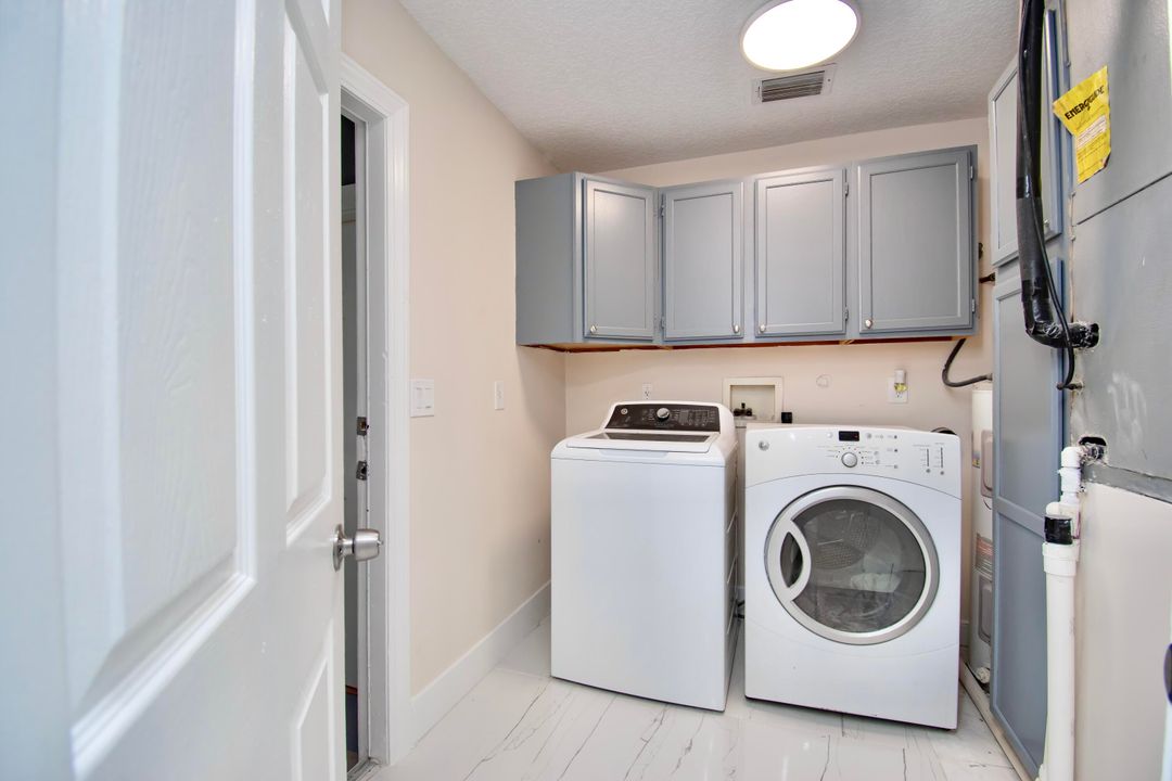 For Rent: $3,850 (3 beds, 2 baths, 2150 Square Feet)