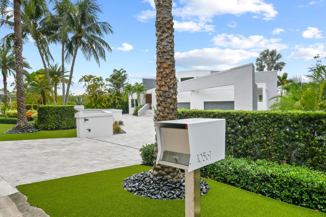 На продажу: $3,350,000 (5 спален, 4 ванн, 4707 Квадратных фут)