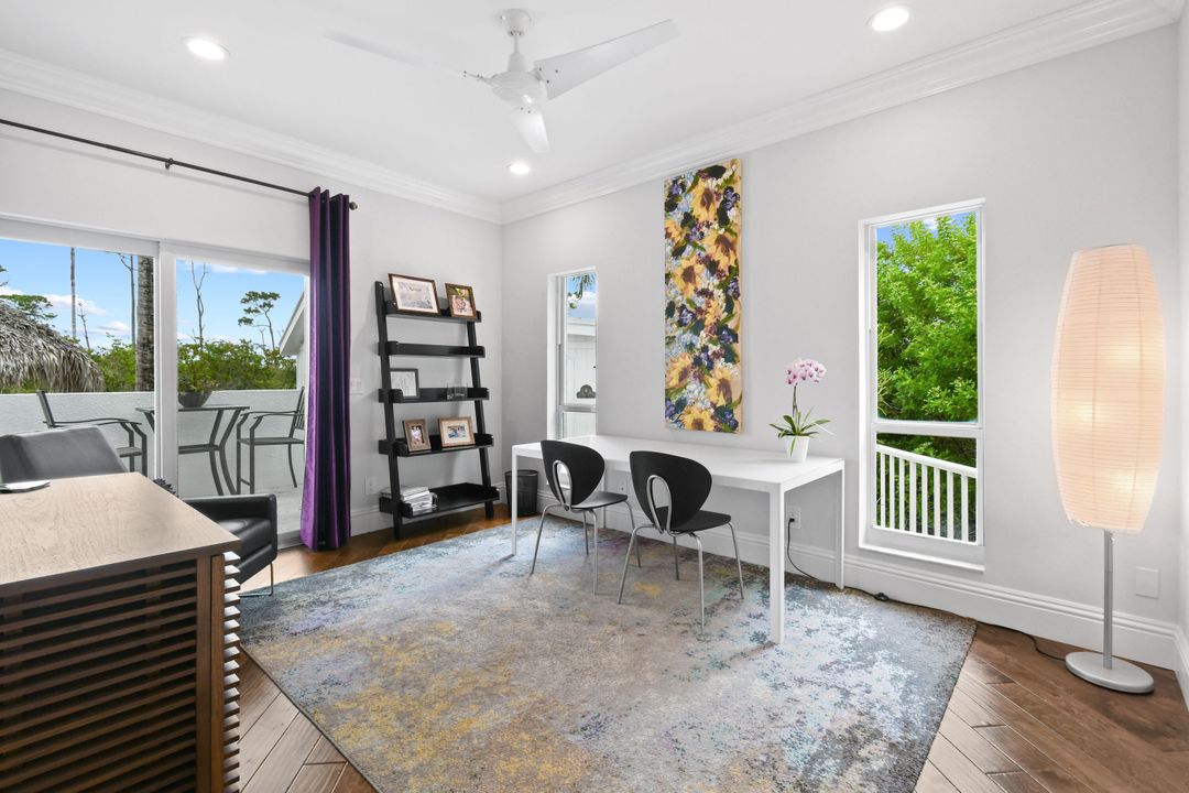 На продажу: $3,350,000 (5 спален, 4 ванн, 4707 Квадратных фут)