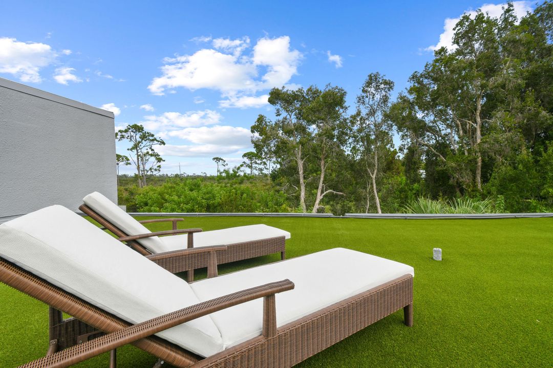 На продажу: $3,350,000 (5 спален, 4 ванн, 4707 Квадратных фут)