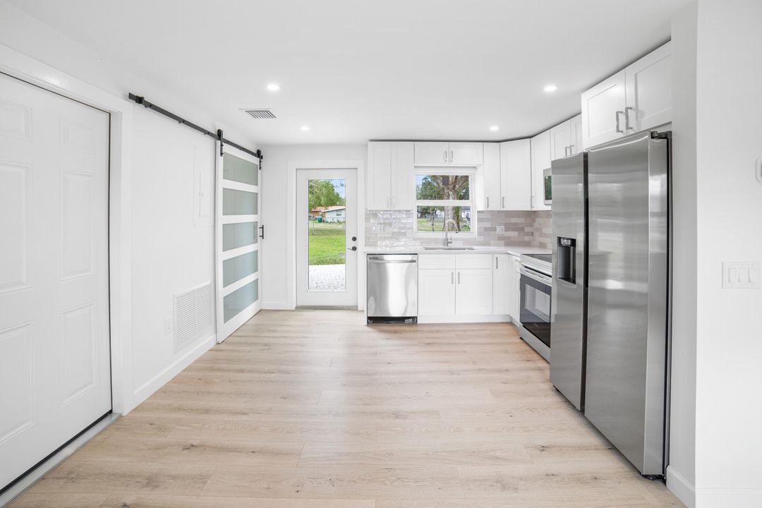 En Venta: $289,000 (2 camas, 1 baños, 964 Pies cuadrados)