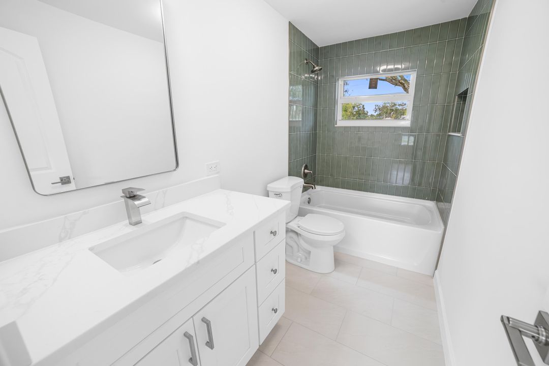 En Venta: $289,000 (2 camas, 1 baños, 964 Pies cuadrados)