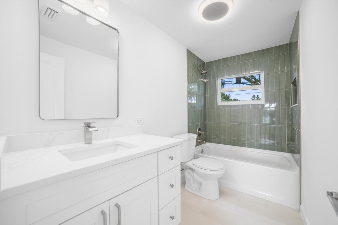 En Venta: $289,000 (2 camas, 1 baños, 964 Pies cuadrados)