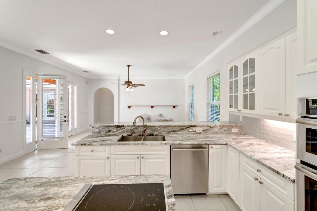 待售: $1,195,000 (4 贝兹, 3 浴室, 2536 平方英尺)