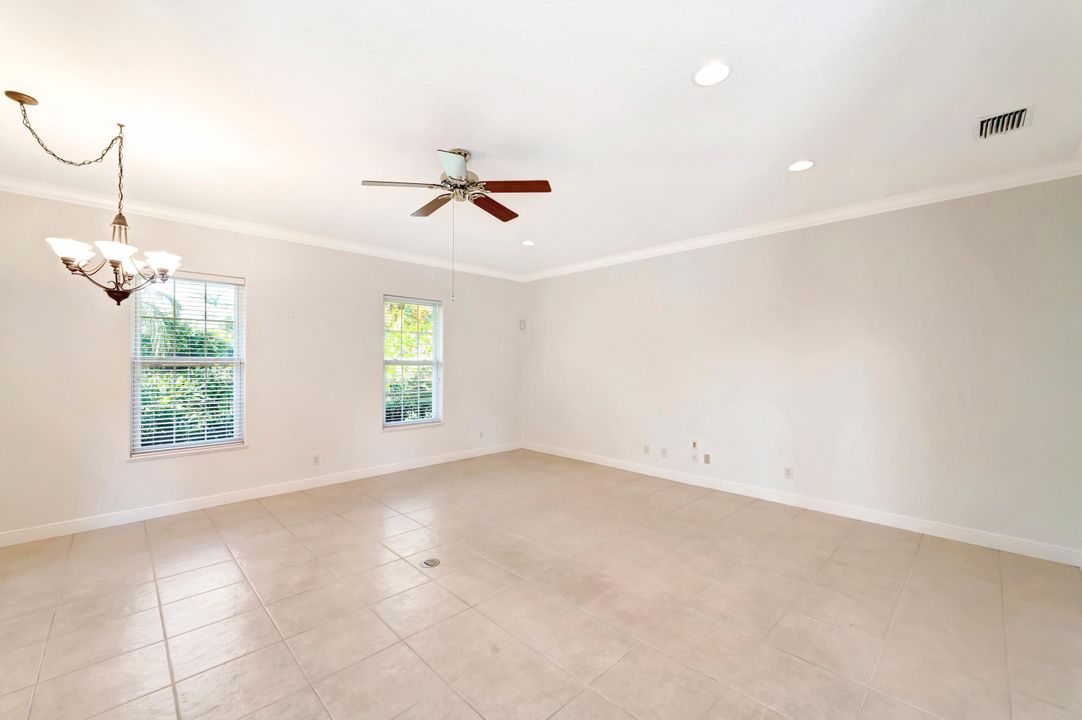 待售: $1,195,000 (4 贝兹, 3 浴室, 2536 平方英尺)