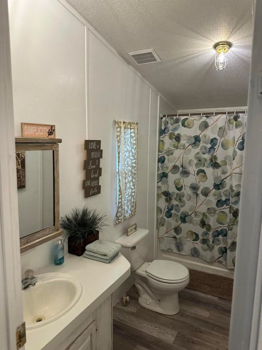 На продажу: $295,000 (2 спален, 2 ванн, 960 Квадратных фут)