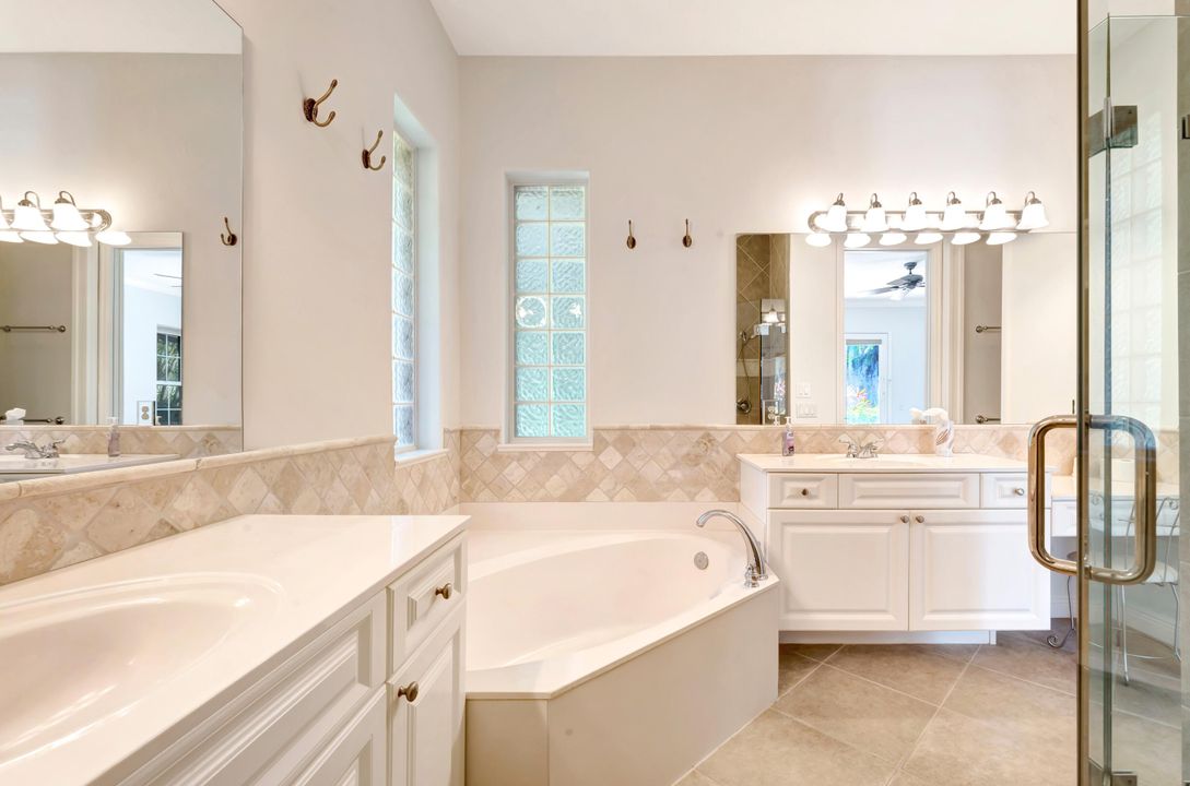 待售: $1,195,000 (4 贝兹, 3 浴室, 2536 平方英尺)