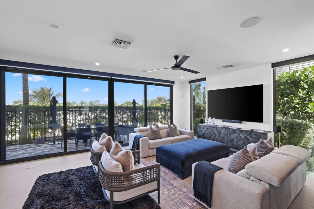 En Venta: $2,965,000 (4 camas, 4 baños, 3364 Pies cuadrados)