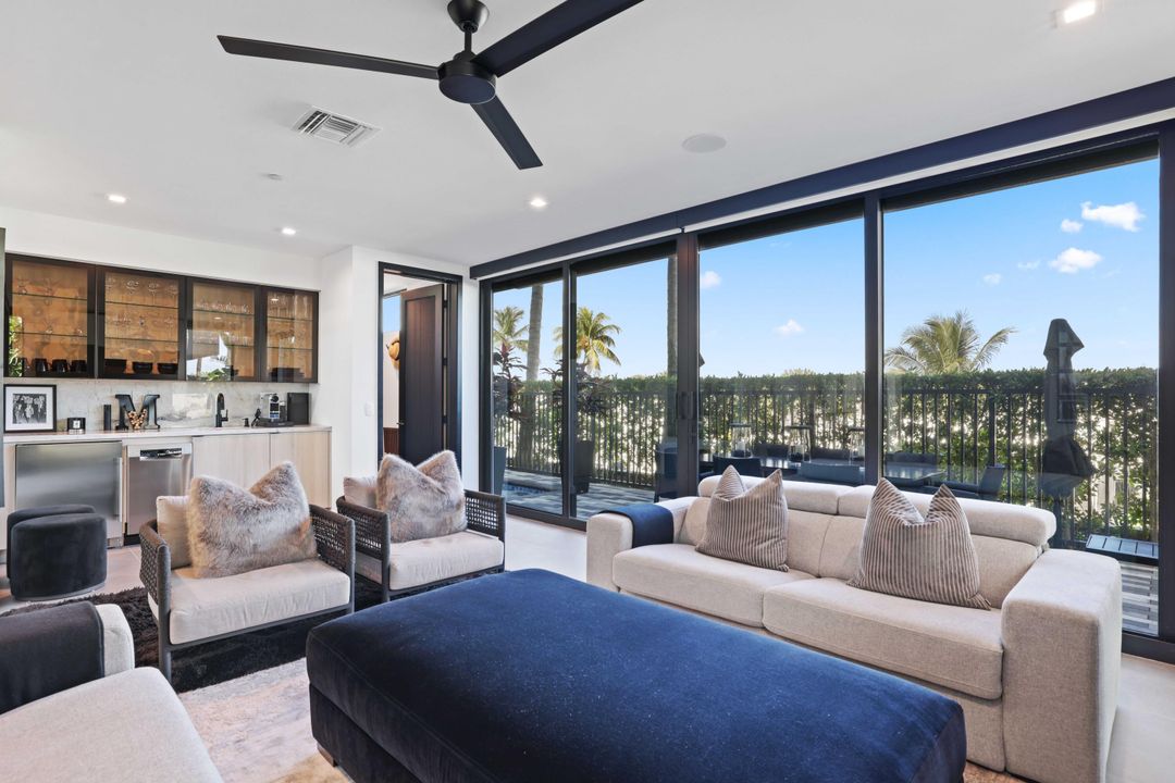 En Venta: $2,965,000 (4 camas, 4 baños, 3364 Pies cuadrados)