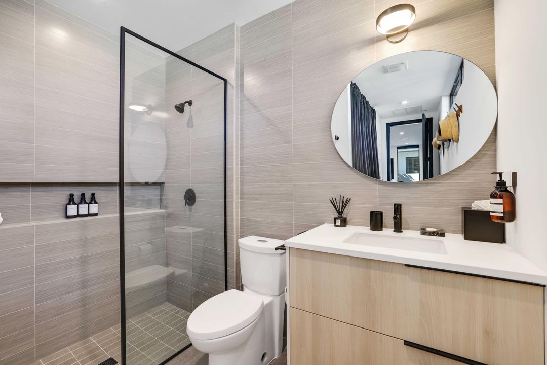 En Venta: $2,965,000 (4 camas, 4 baños, 3364 Pies cuadrados)