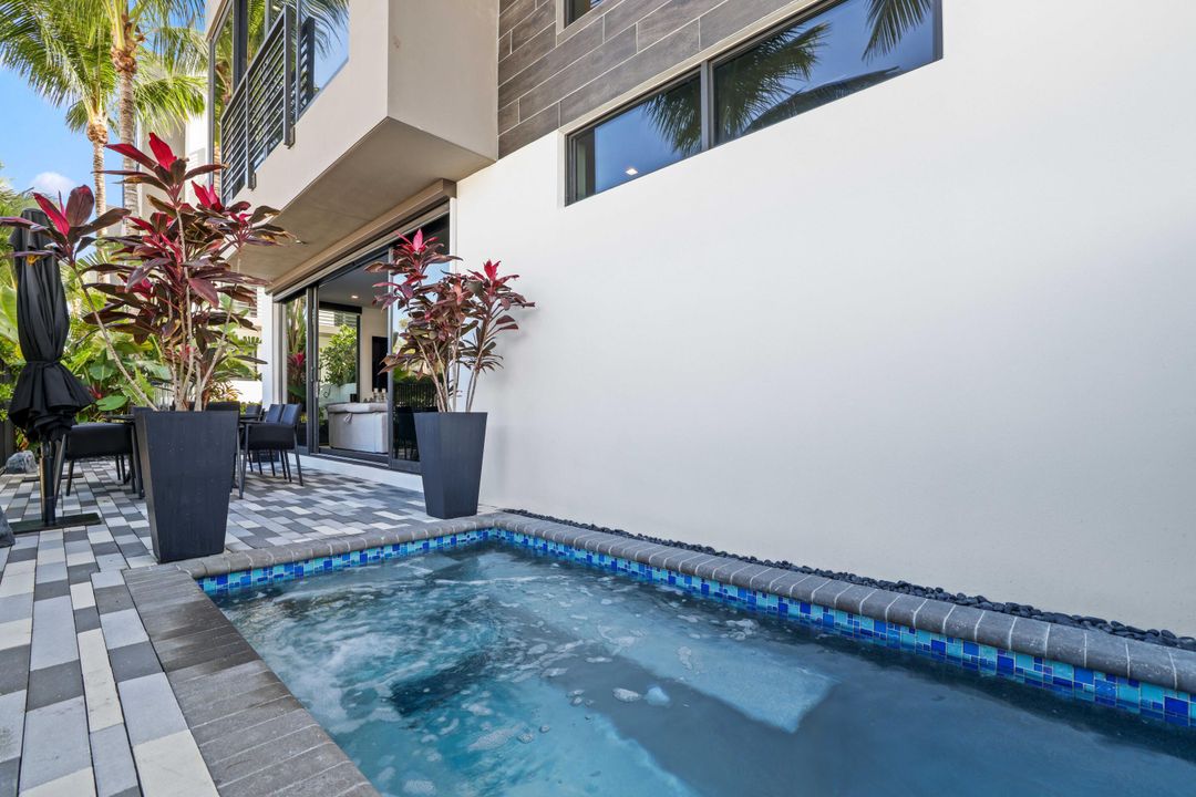 En Venta: $2,965,000 (4 camas, 4 baños, 3364 Pies cuadrados)