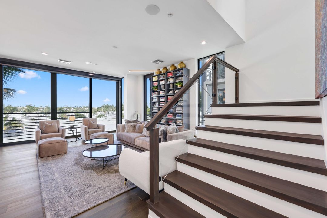 En Venta: $2,965,000 (4 camas, 4 baños, 3364 Pies cuadrados)