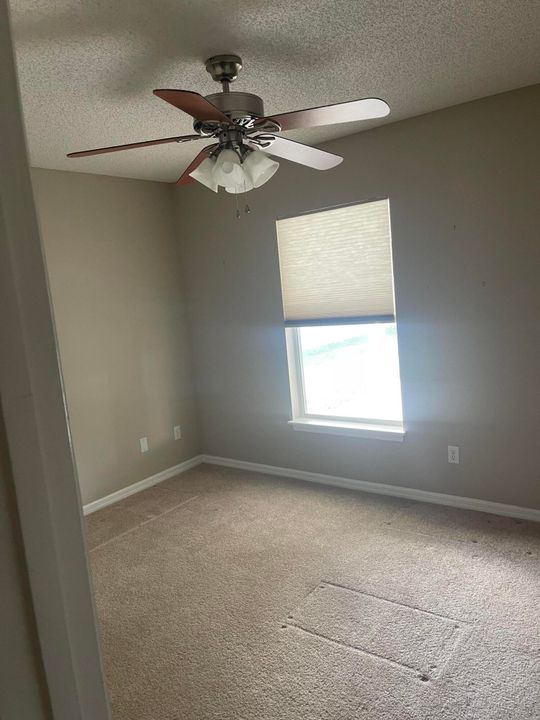 For Rent: $2,300 (3 beds, 2 baths, 1366 Square Feet)