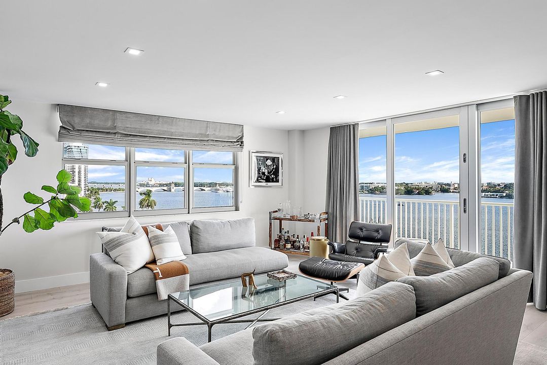 For Sale: $1,750,000 (3 beds, 2 baths, 1728 Square Feet)