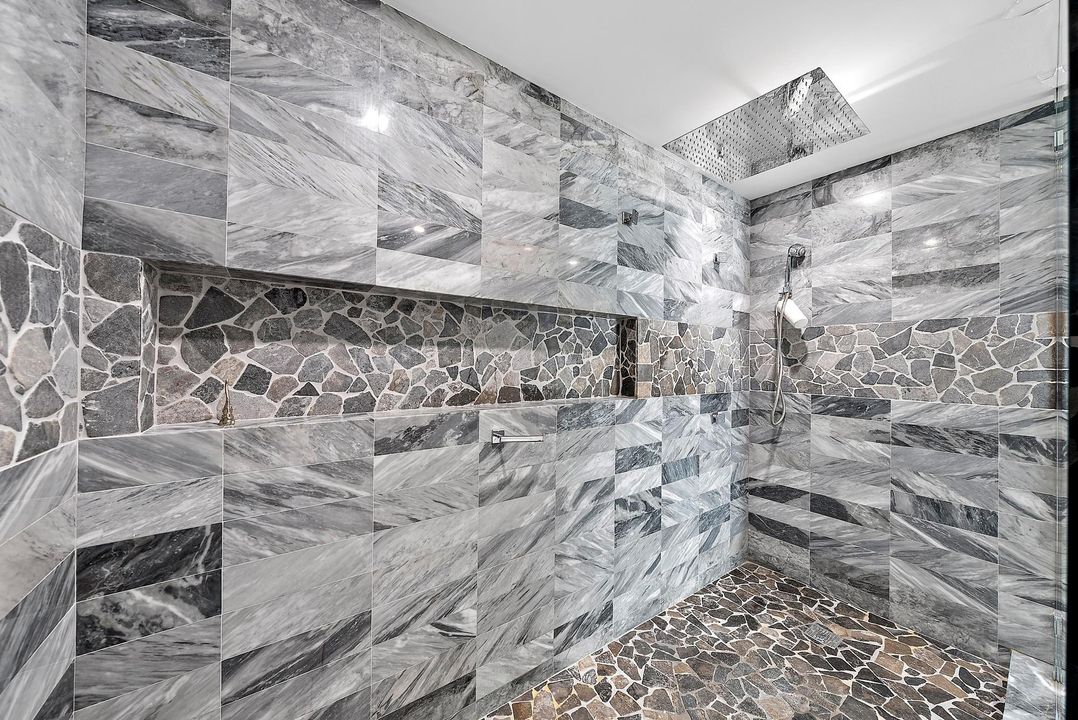 For Sale: $1,750,000 (3 beds, 2 baths, 1728 Square Feet)