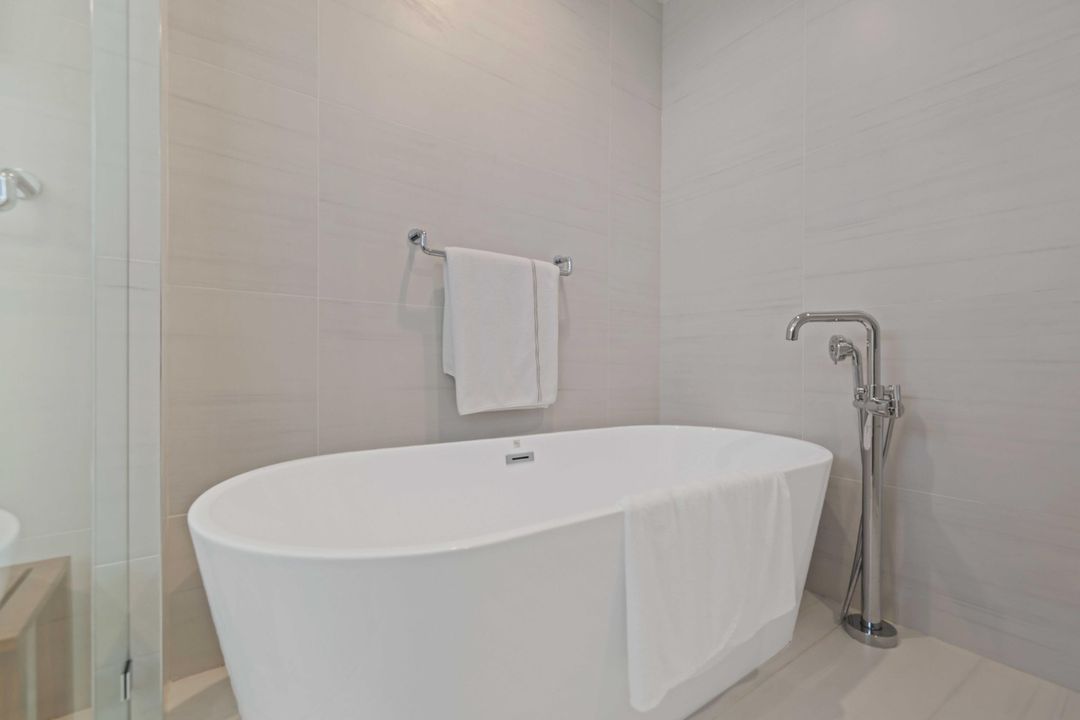 En Venta: $2,965,000 (4 camas, 4 baños, 3364 Pies cuadrados)