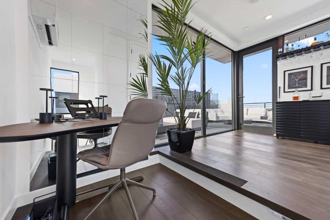 En Venta: $2,965,000 (4 camas, 4 baños, 3364 Pies cuadrados)