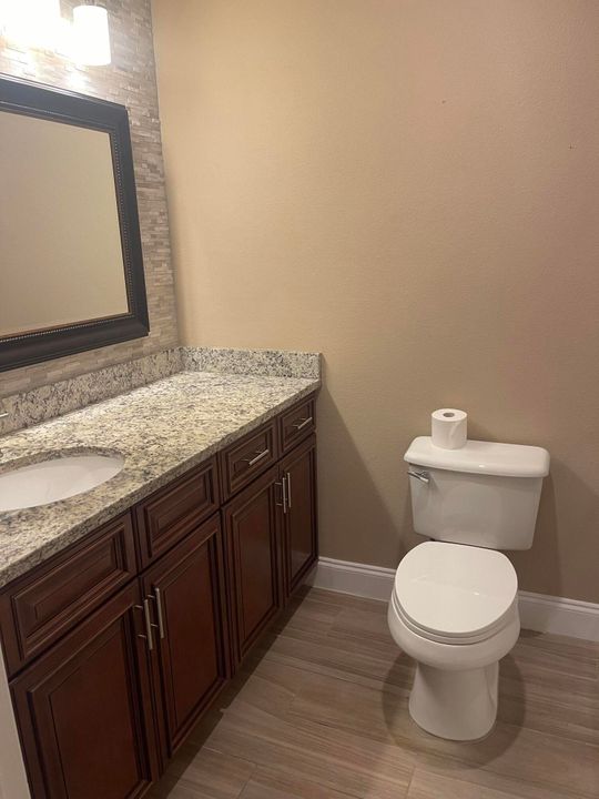 For Rent: $2,300 (3 beds, 2 baths, 1366 Square Feet)