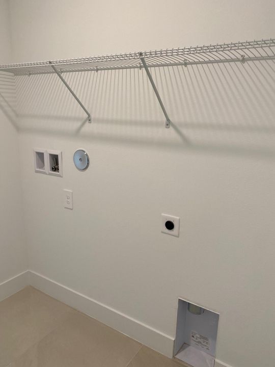 待售: $709,990 (4 贝兹, 3 浴室, 2456 平方英尺)