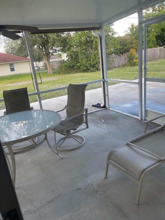 For Rent: $2,300 (3 beds, 2 baths, 1366 Square Feet)