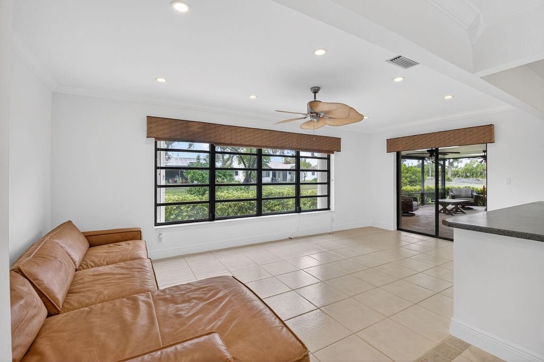 For Sale: $479,900 (2 beds, 2 baths, 1470 Square Feet)