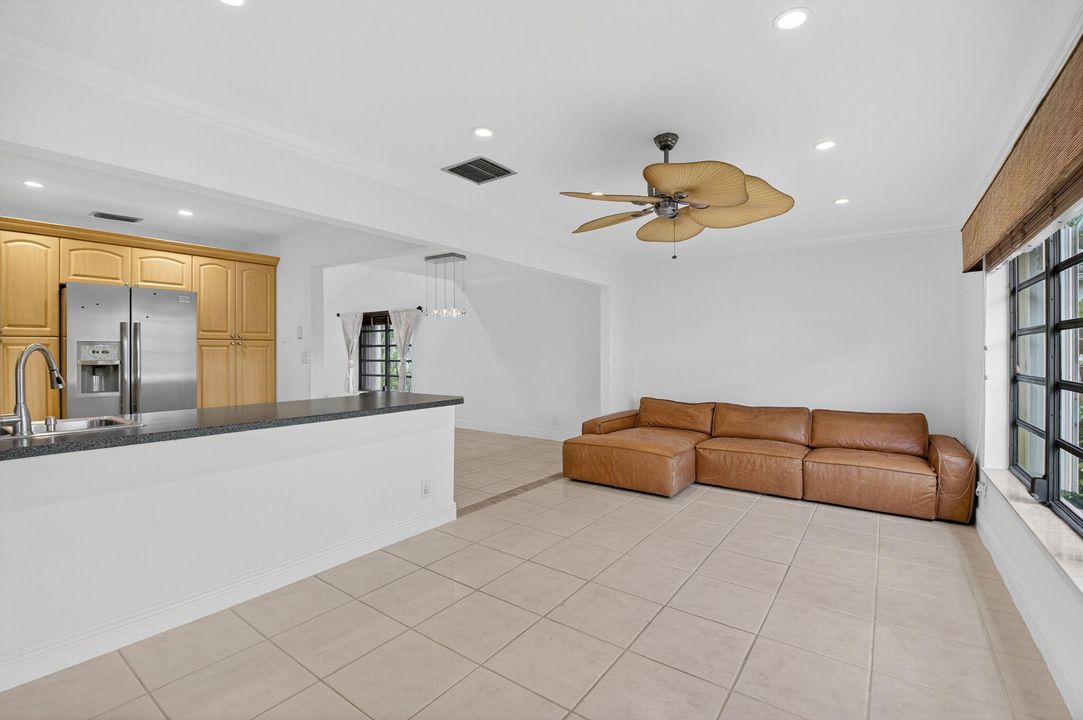 For Sale: $479,900 (2 beds, 2 baths, 1470 Square Feet)