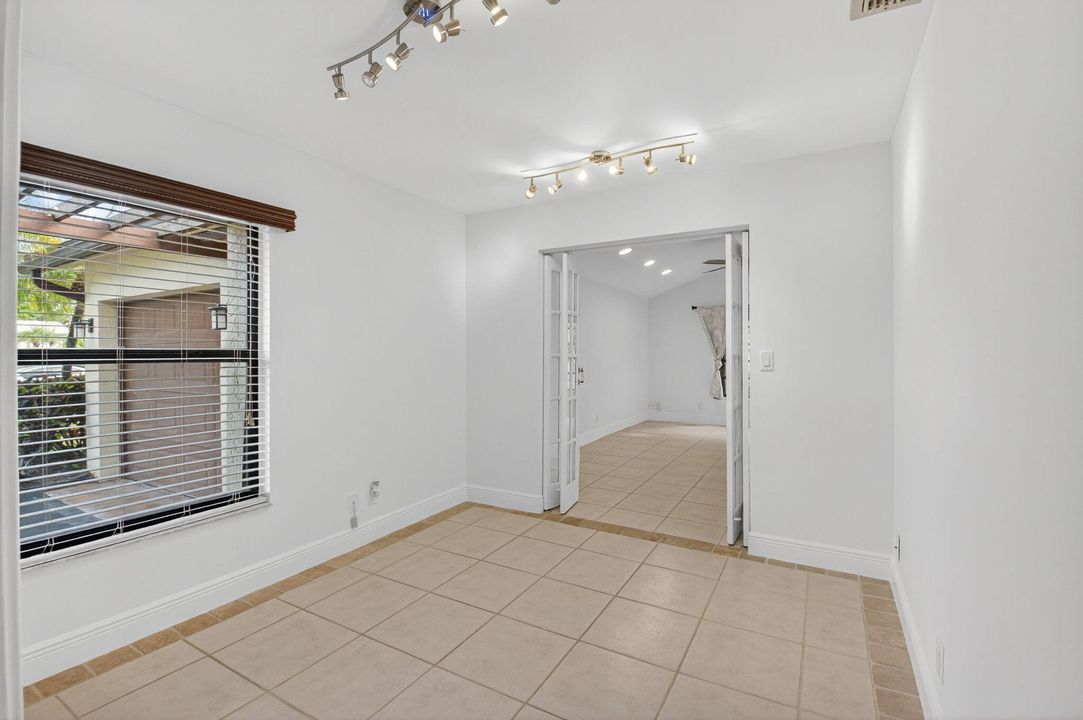 For Sale: $479,900 (2 beds, 2 baths, 1470 Square Feet)