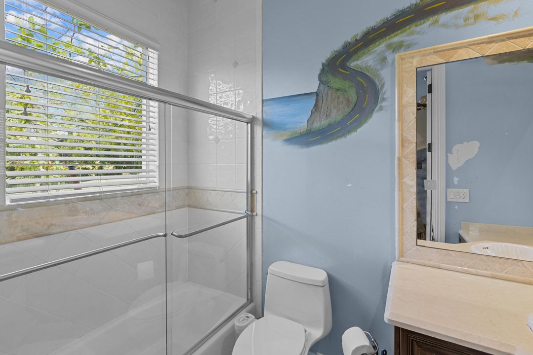 For Rent: $25,000 (5 beds, 6 baths, 6901 Square Feet)