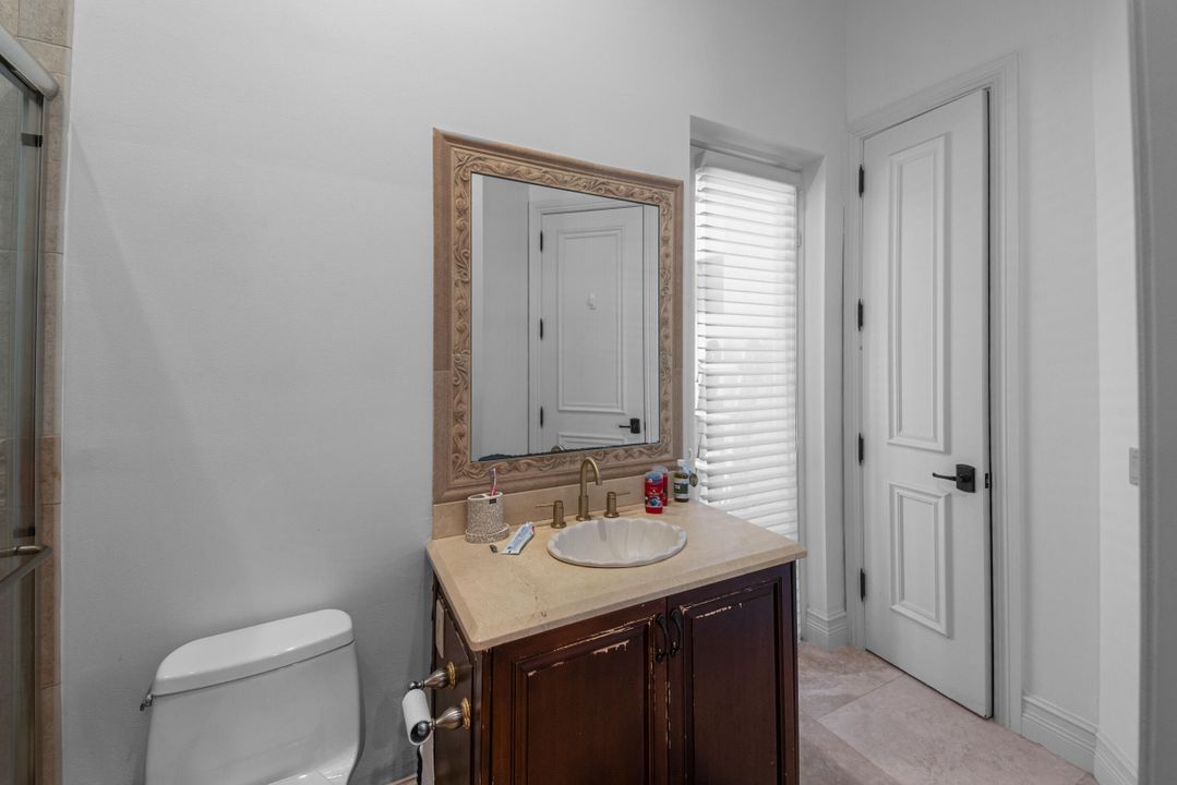 For Rent: $25,000 (5 beds, 6 baths, 6901 Square Feet)