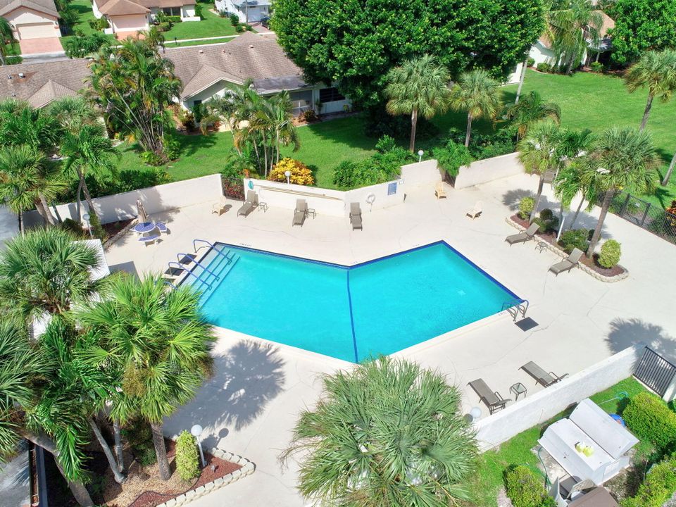 For Sale: $479,900 (2 beds, 2 baths, 1470 Square Feet)