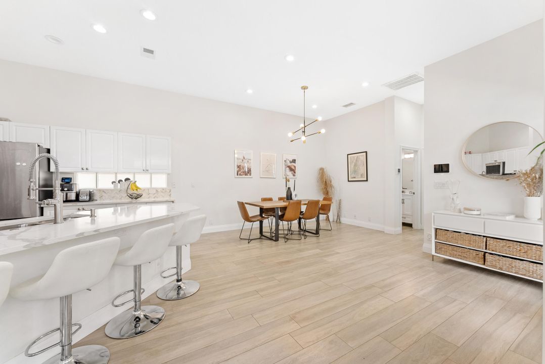 For Sale: $785,000 (3 beds, 3 baths, 1922 Square Feet)