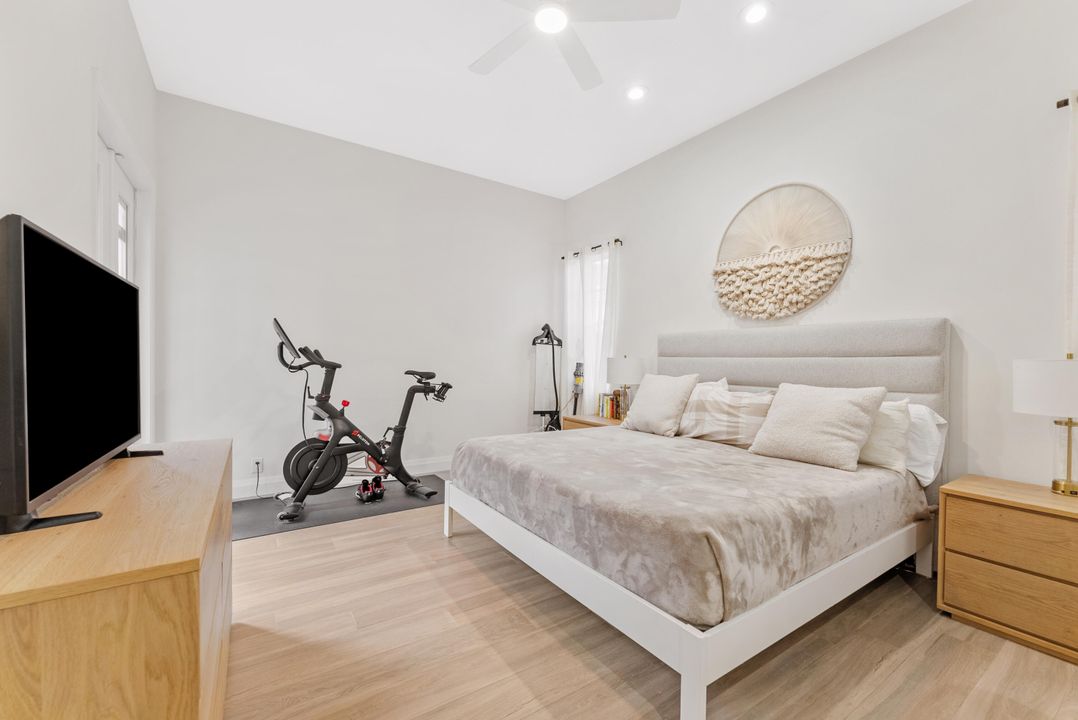 For Sale: $785,000 (3 beds, 3 baths, 1922 Square Feet)