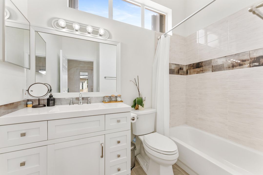 For Sale: $785,000 (3 beds, 3 baths, 1922 Square Feet)