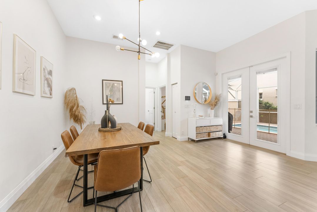 For Sale: $785,000 (3 beds, 3 baths, 1922 Square Feet)