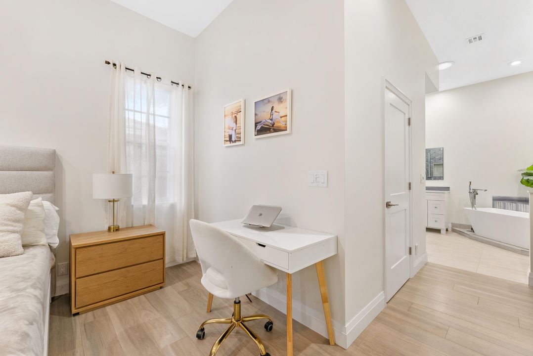 For Sale: $785,000 (3 beds, 3 baths, 1922 Square Feet)