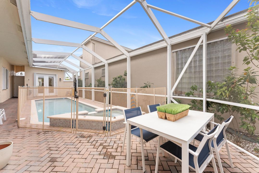 For Sale: $785,000 (3 beds, 3 baths, 1922 Square Feet)