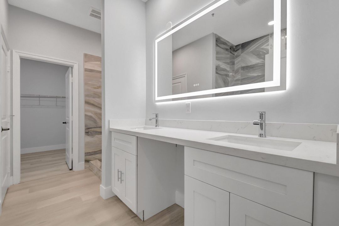 For Rent: $9,000 (3 beds, 3 baths, 2000 Square Feet)