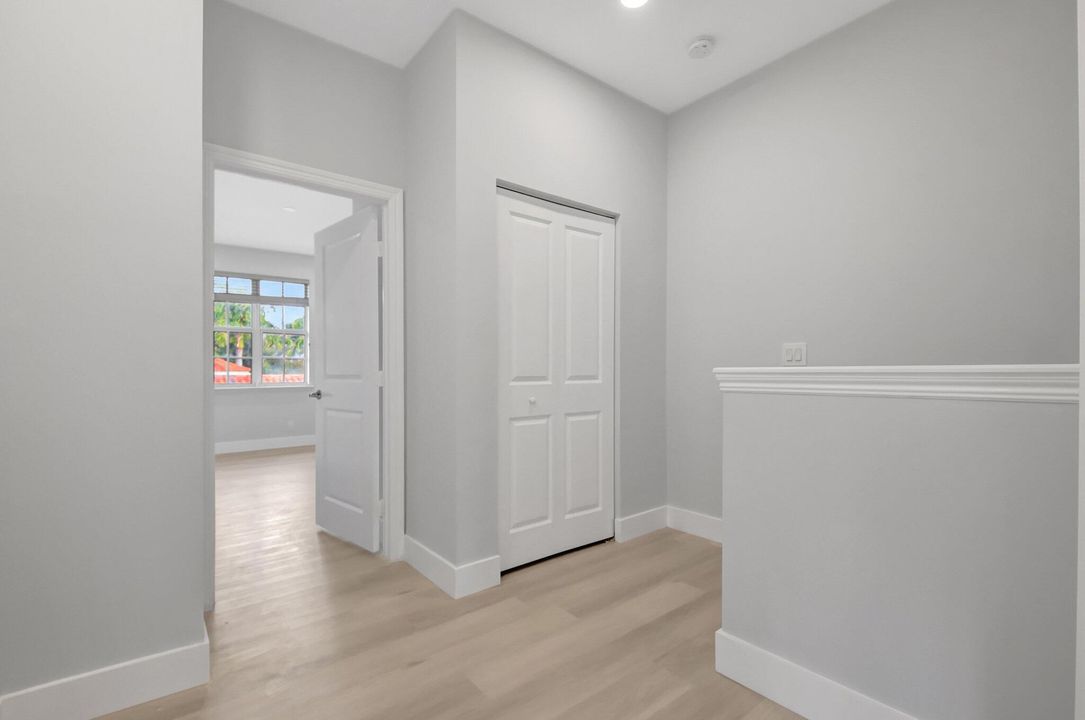 For Rent: $9,000 (3 beds, 3 baths, 2000 Square Feet)