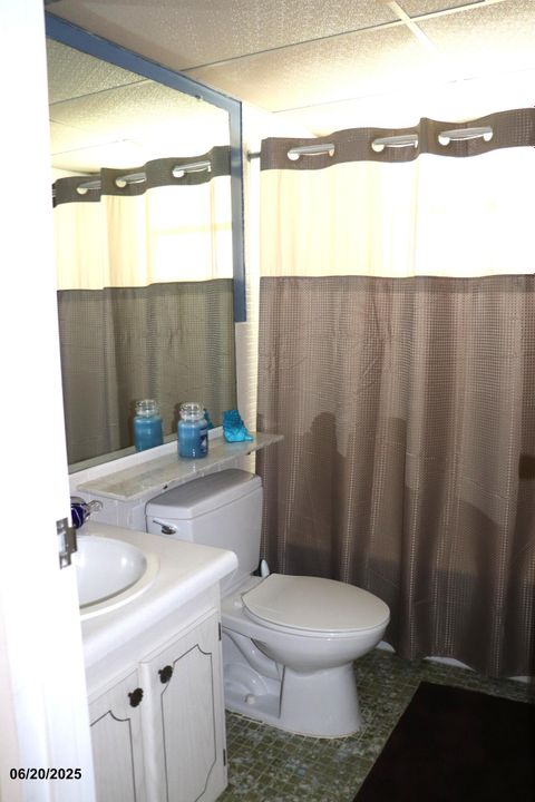 На продажу: $95,000 (2 спален, 2 ванн, 880 Квадратных фут)