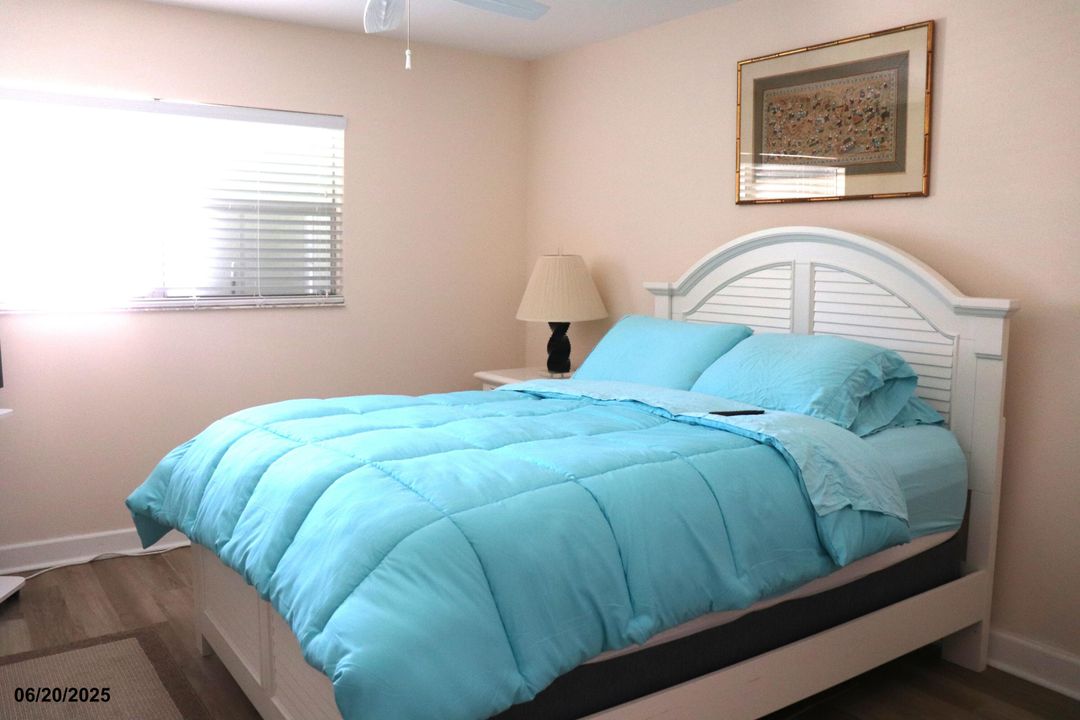 На продажу: $95,000 (2 спален, 2 ванн, 880 Квадратных фут)