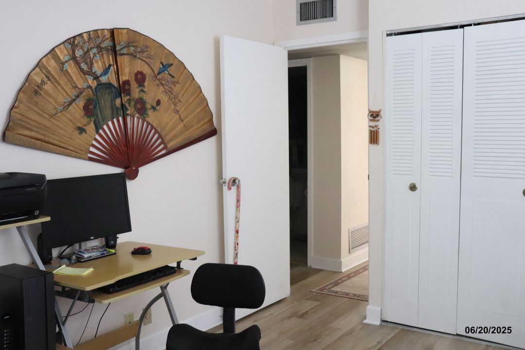 На продажу: $95,000 (2 спален, 2 ванн, 880 Квадратных фут)